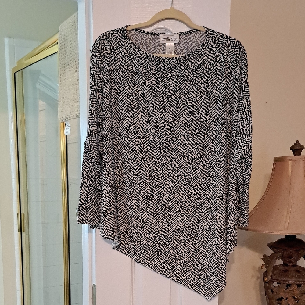 Camille & Co Black and White Women's Asymetrical Top